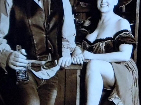 第一黄金酒店主图