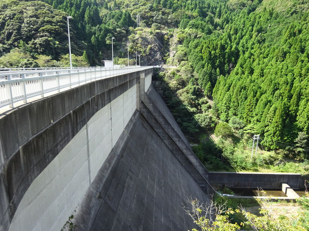 Yuzuruha Dam Park-南淡路市必去景点