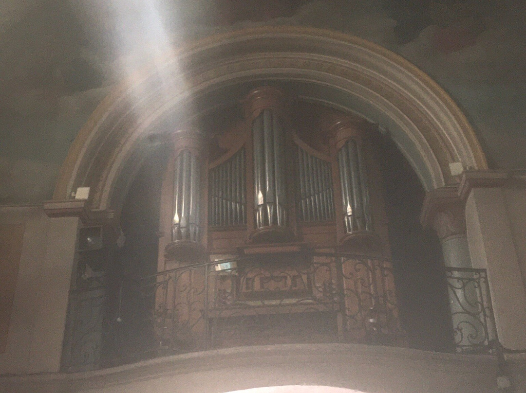 Eglise Saint Pierre d'Ambares景点图片