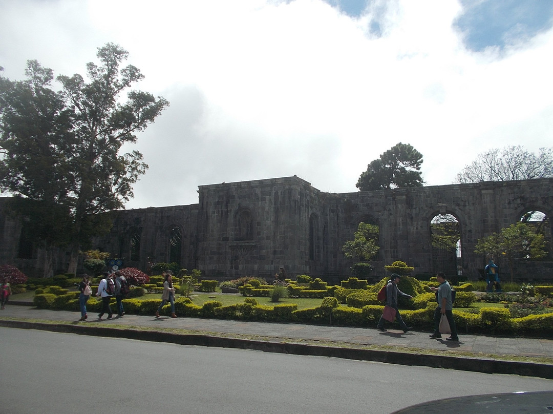 Santiago Apostol Parish Ruins景点图片