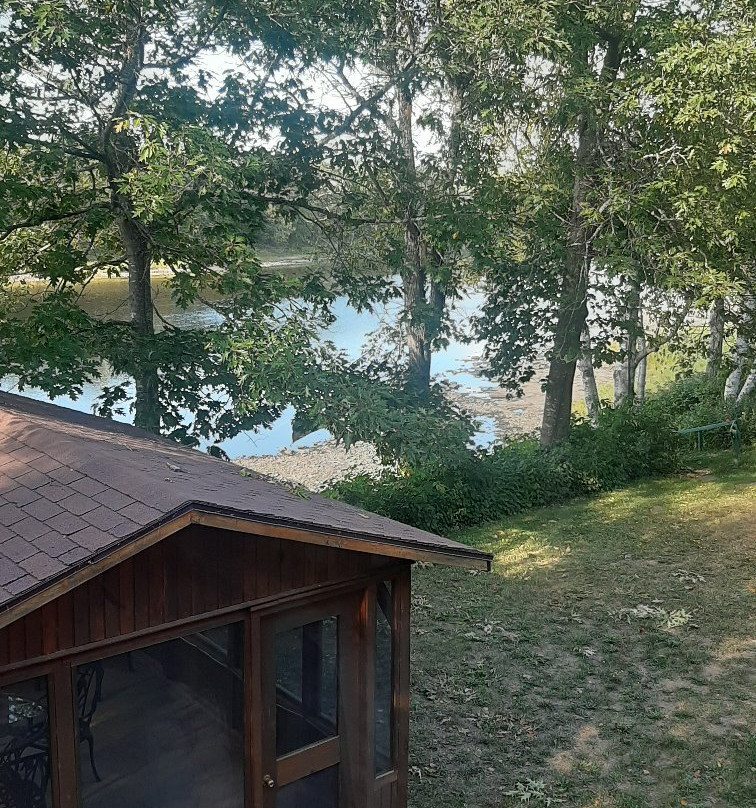 The Ledges Inn