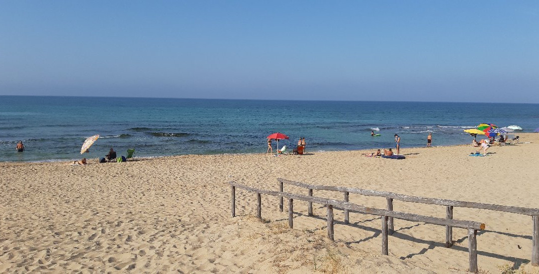 Spiaggia di Torre Ovo-Torricella必去景点