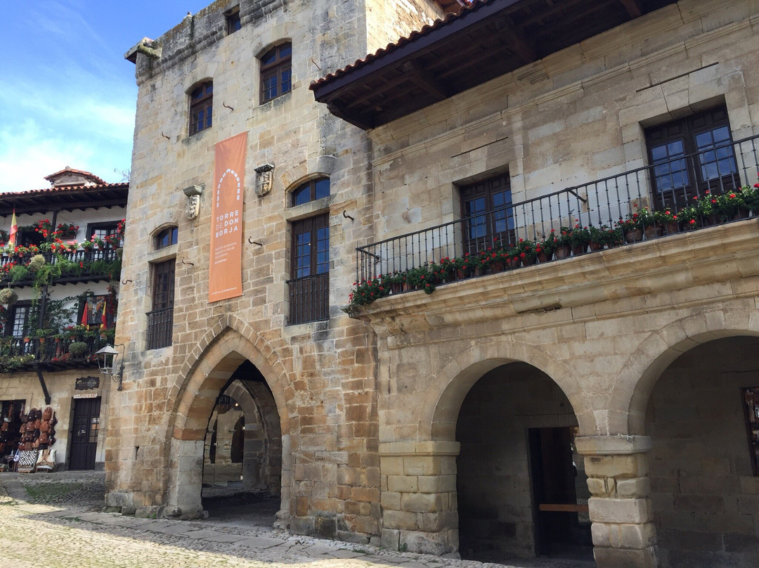 Plaza Mayor de Ramon y Pelayo景点图片