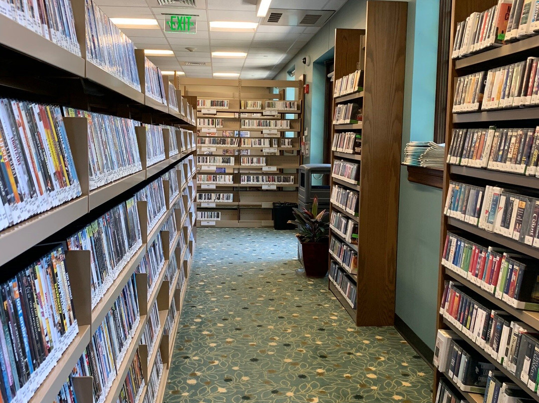 Commack Public Library-Commack必去景点