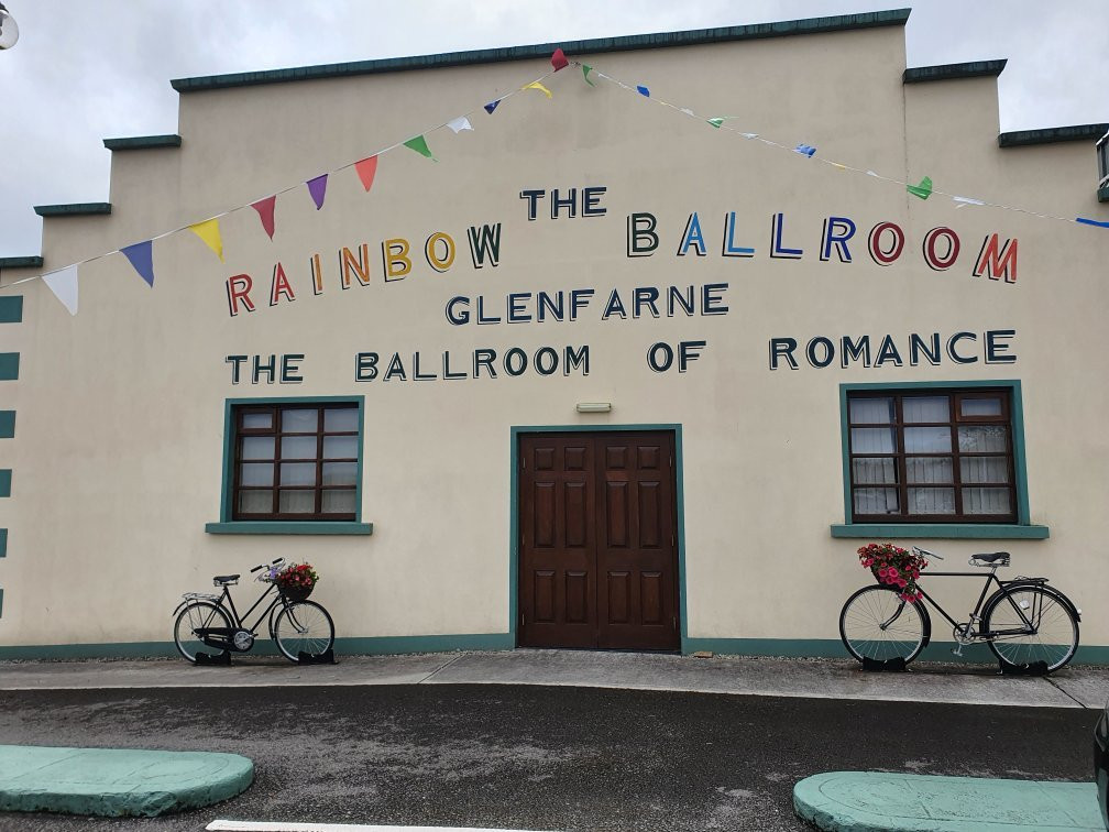 The Rainbow Ballroom Of Romance景点图片