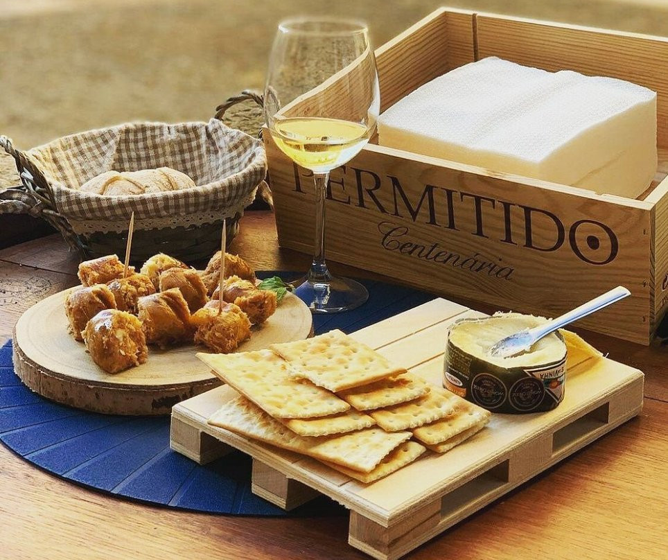 Vill'a Vinhos e Tapas