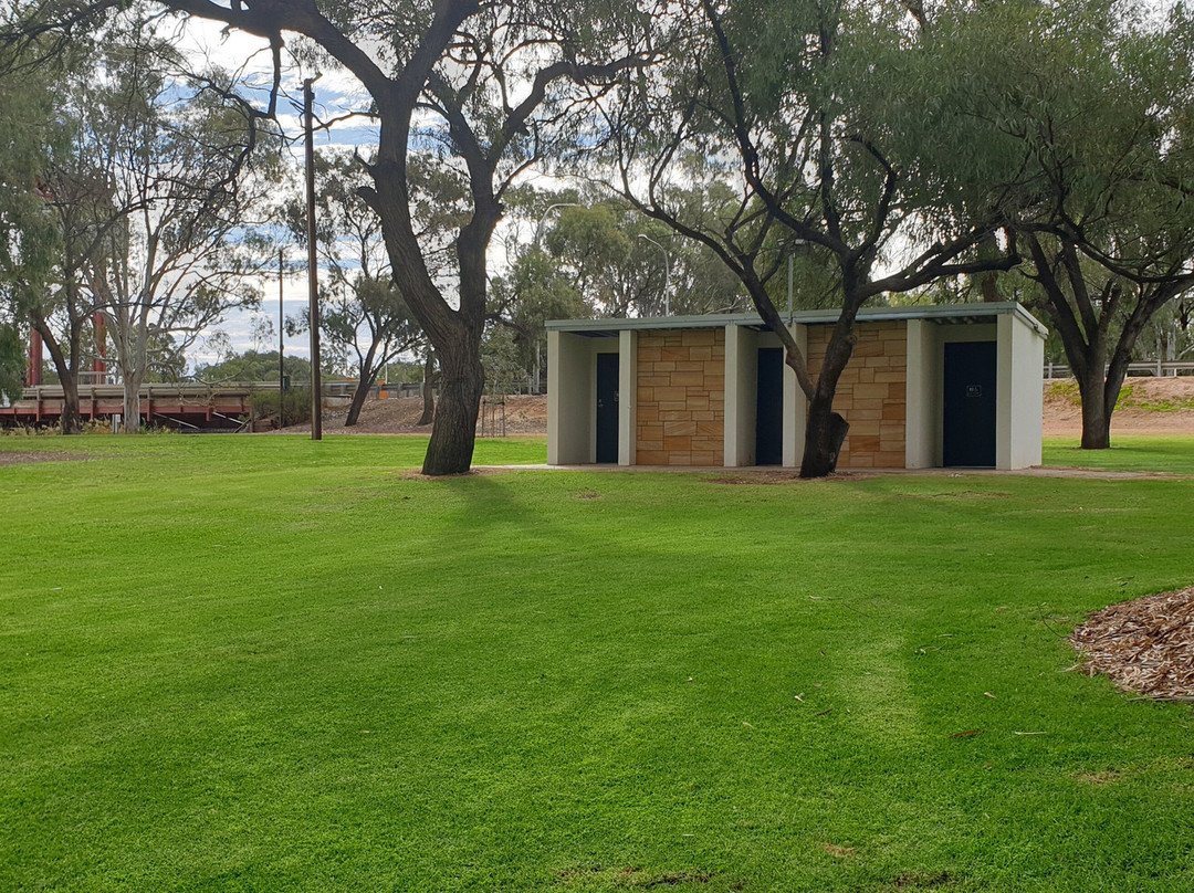 Bert Dix Memorial Park-Paringa必去景点