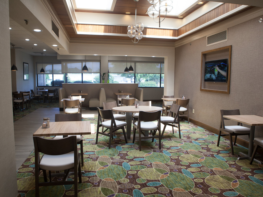 城市酒店与酒吧主图