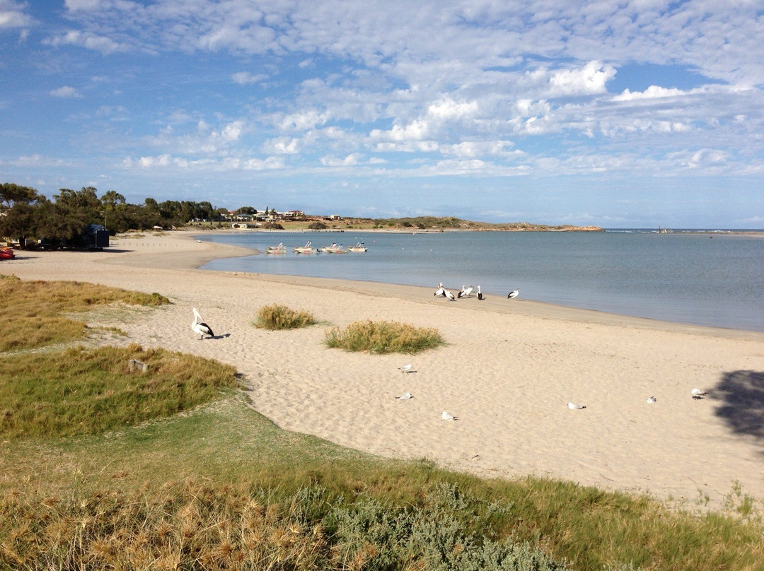 卡尔巴里海滨别墅酒店主图