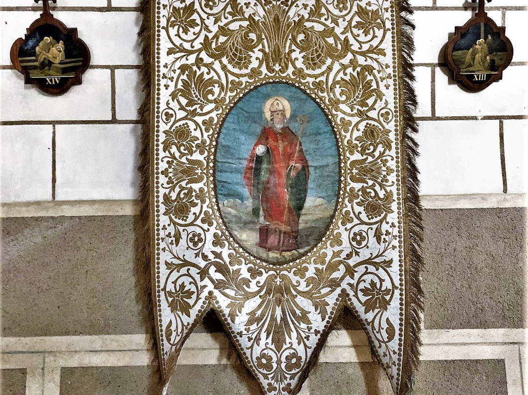 Eglise Notre-Dame-Dame-Marie-les-Bois必去景点