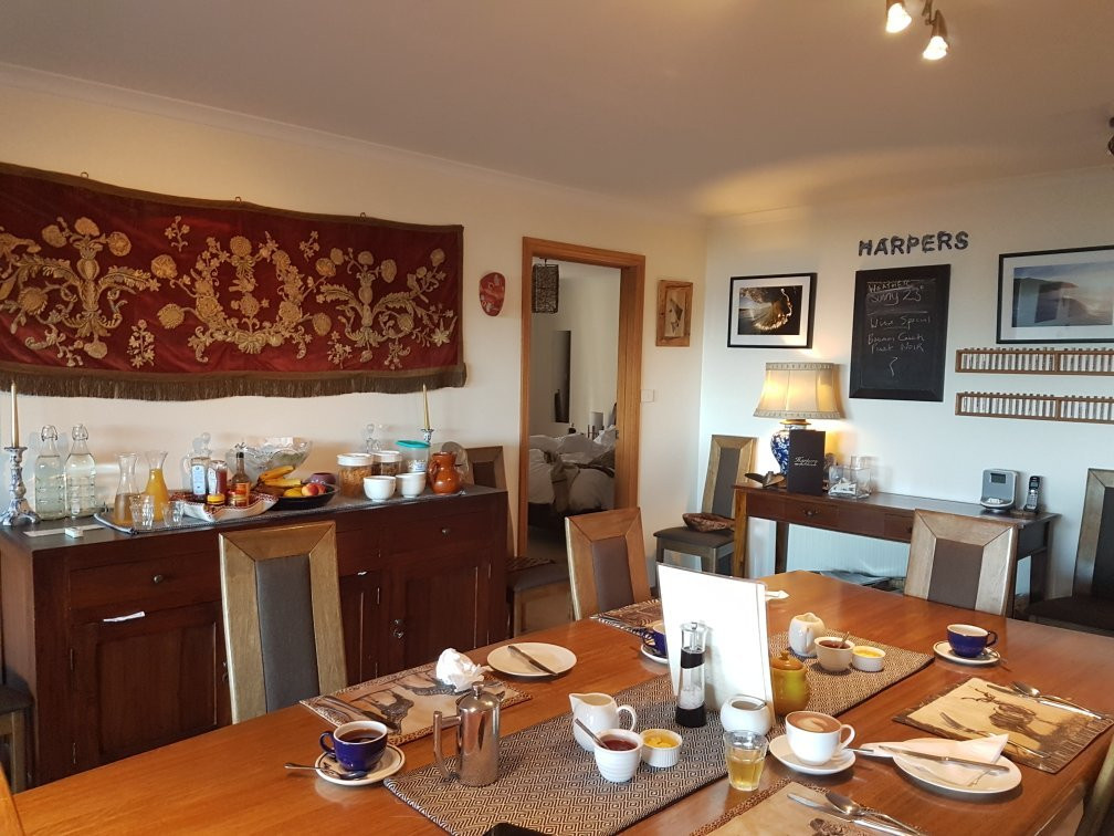 海滩竖琴手酒店主图