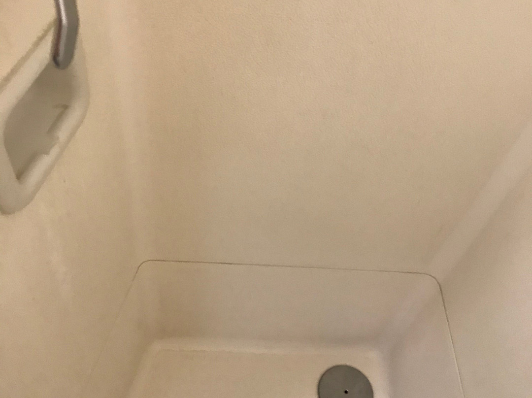 柏林舍纳费尔德机场宜必思快捷酒店主图
