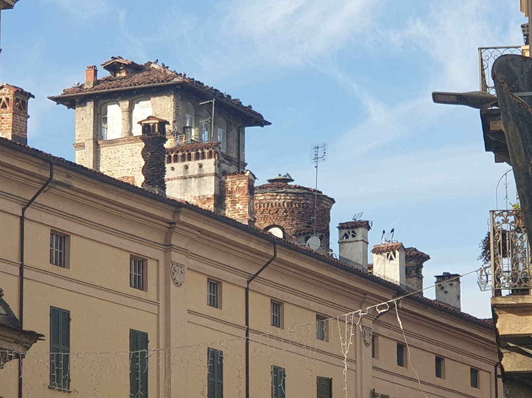 Piazza Santorre di Santarosa景点图片
