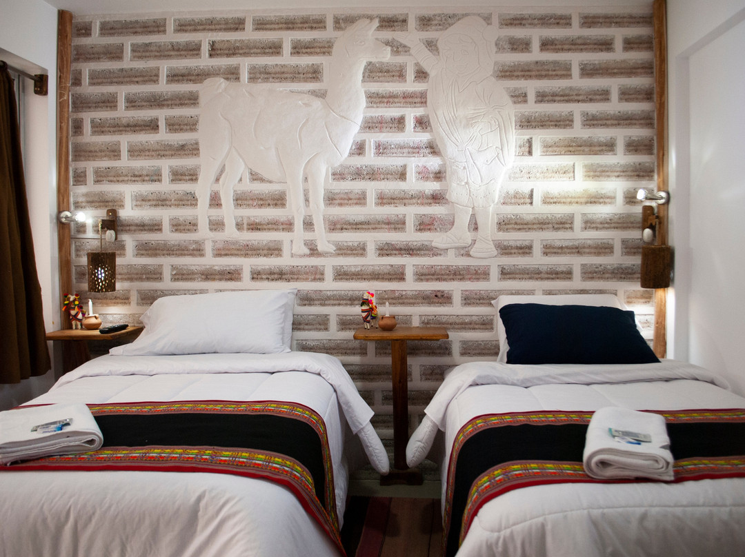 安地纳盐酒店主图