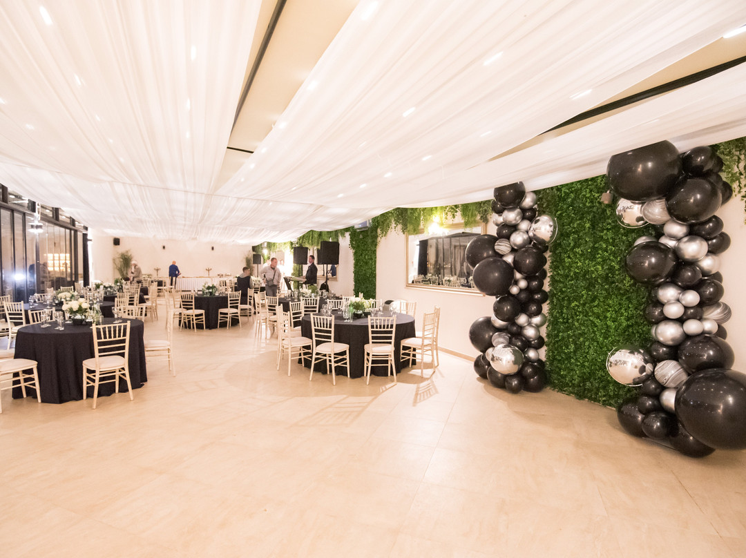 The Belgrade Hills主图