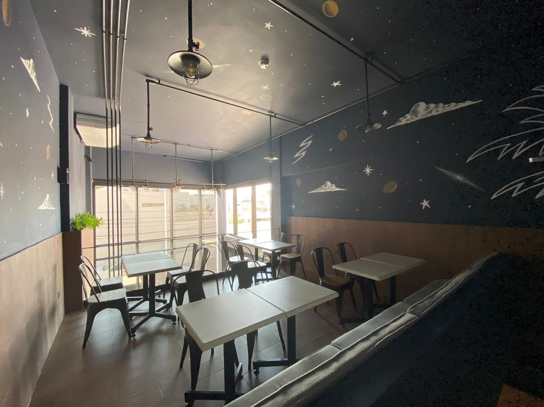 Moonlatte Wellness & Coffee