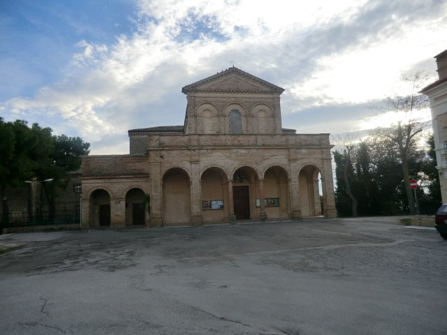 Santuario del Beato Bernardo景点图片
