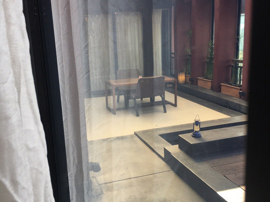 罗格秋待家酒店主图