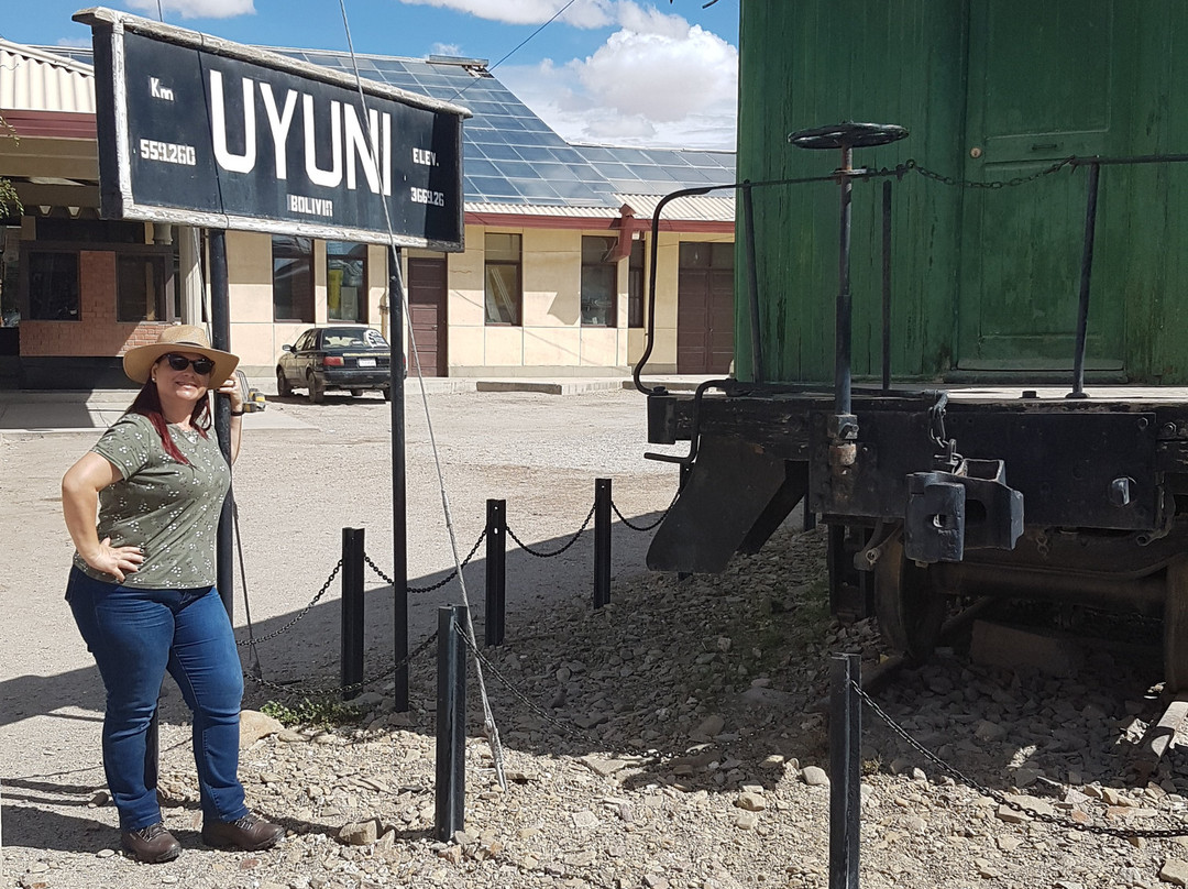 Avenida Ferroviaria-乌尤尼必去景点