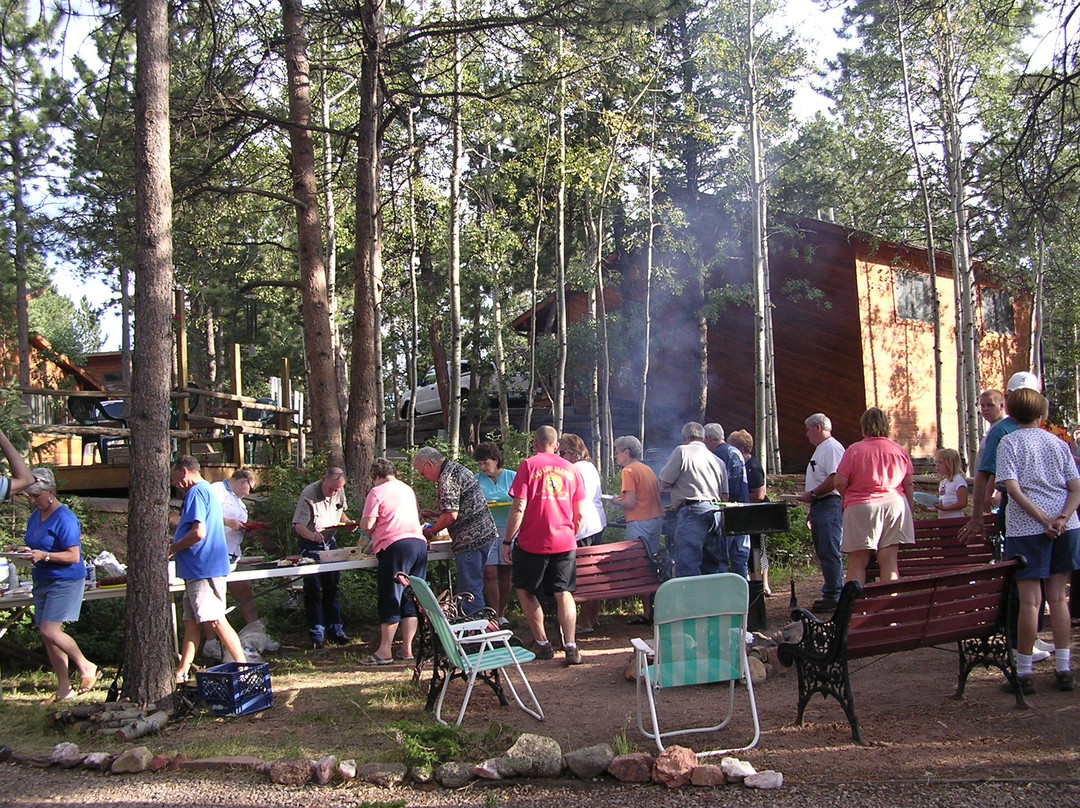 Bristlecone Lodge主图