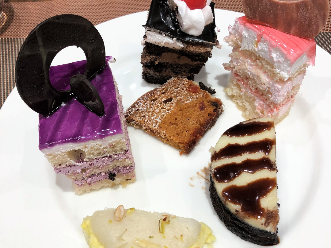 Ramada by Wyndham Gandhidham Shinay主图