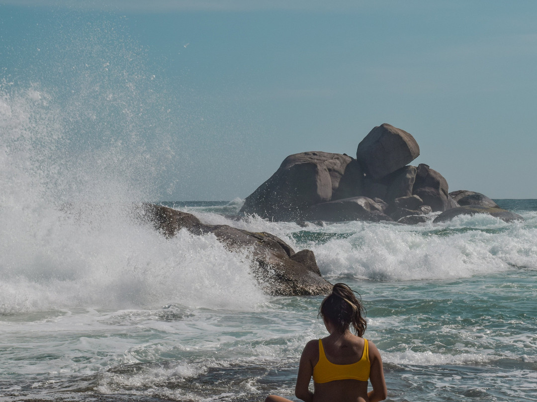 Santo Antônio Beach景点图片