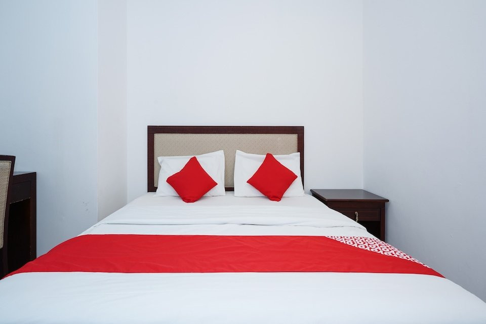 N9 Business Hotel主图