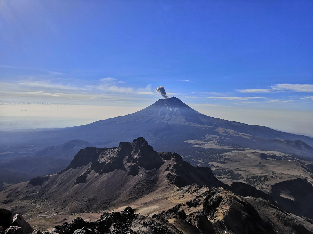 Iztaccíhuatl and Popocatepetl National Park景点图片