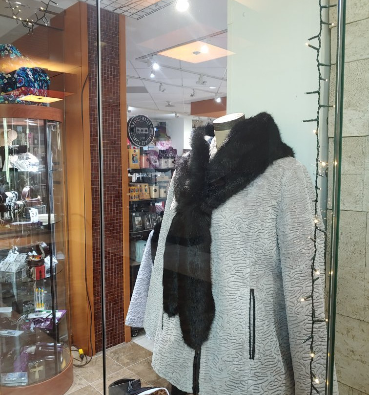 Seven Clans Hotel主图