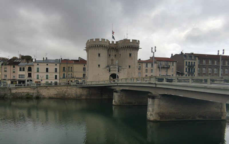 Porte Chaussée-凡尔登必去景点