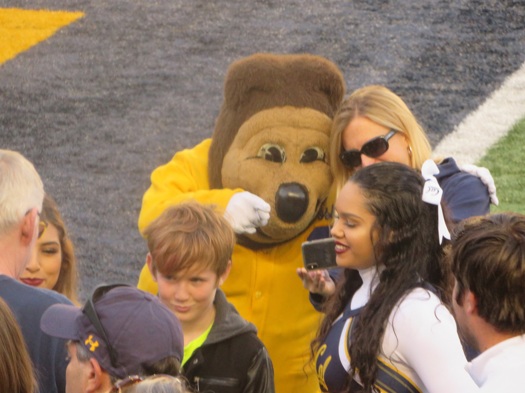 California Memorial Stadium-伯克利必去景点