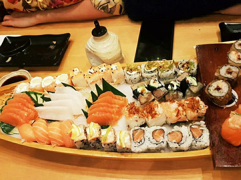 Sushi Bar Mallet E Grelhados Na Brasa