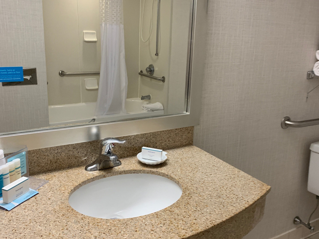 Hampton Inn & Suites Newport/Middletown主图
