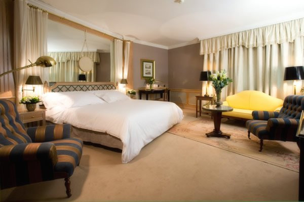 帕拉福克斯酒店主图