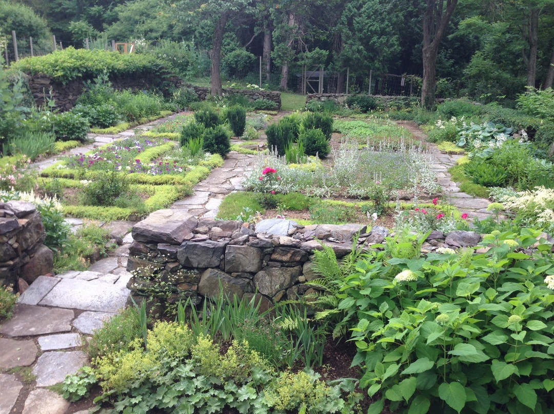Promisek's Historic Garden景点图片