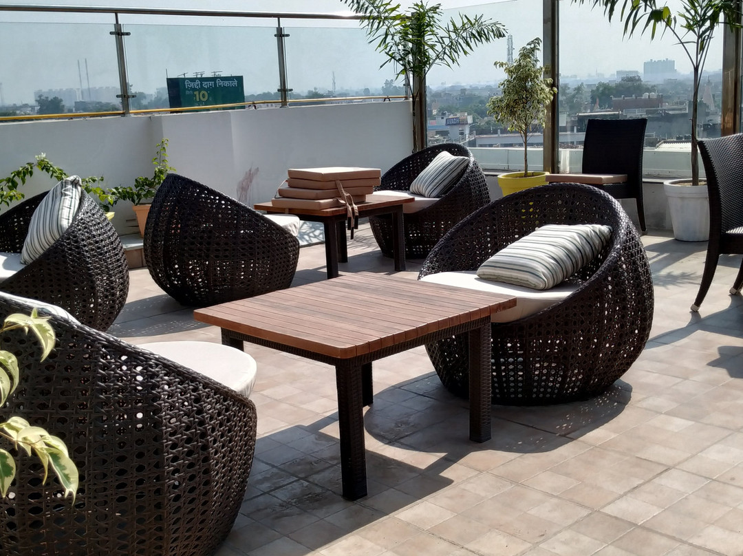 Hotel Deep Clarks Inn Lucknow主图