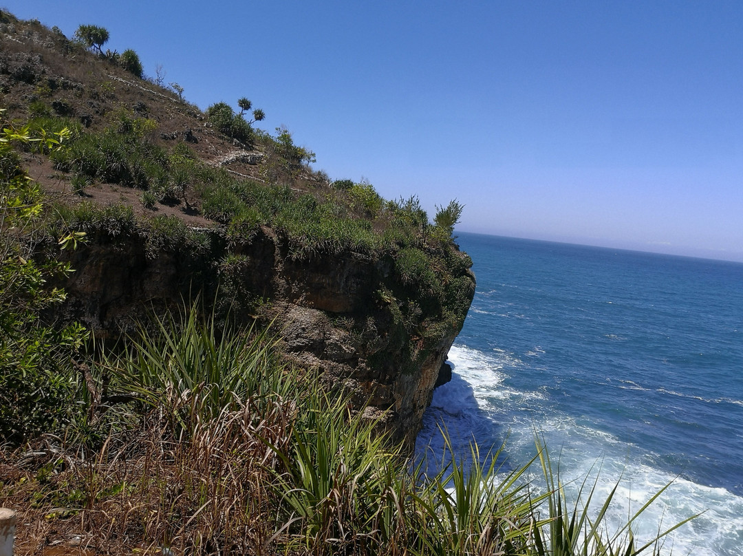 Nguluran Beach景点图片