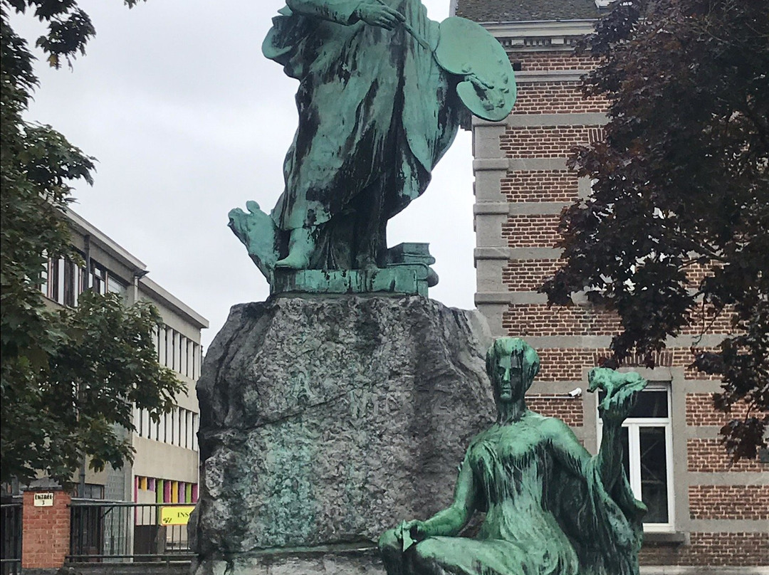 Bronze statue of Antoine Wiertz-迪南必去景点