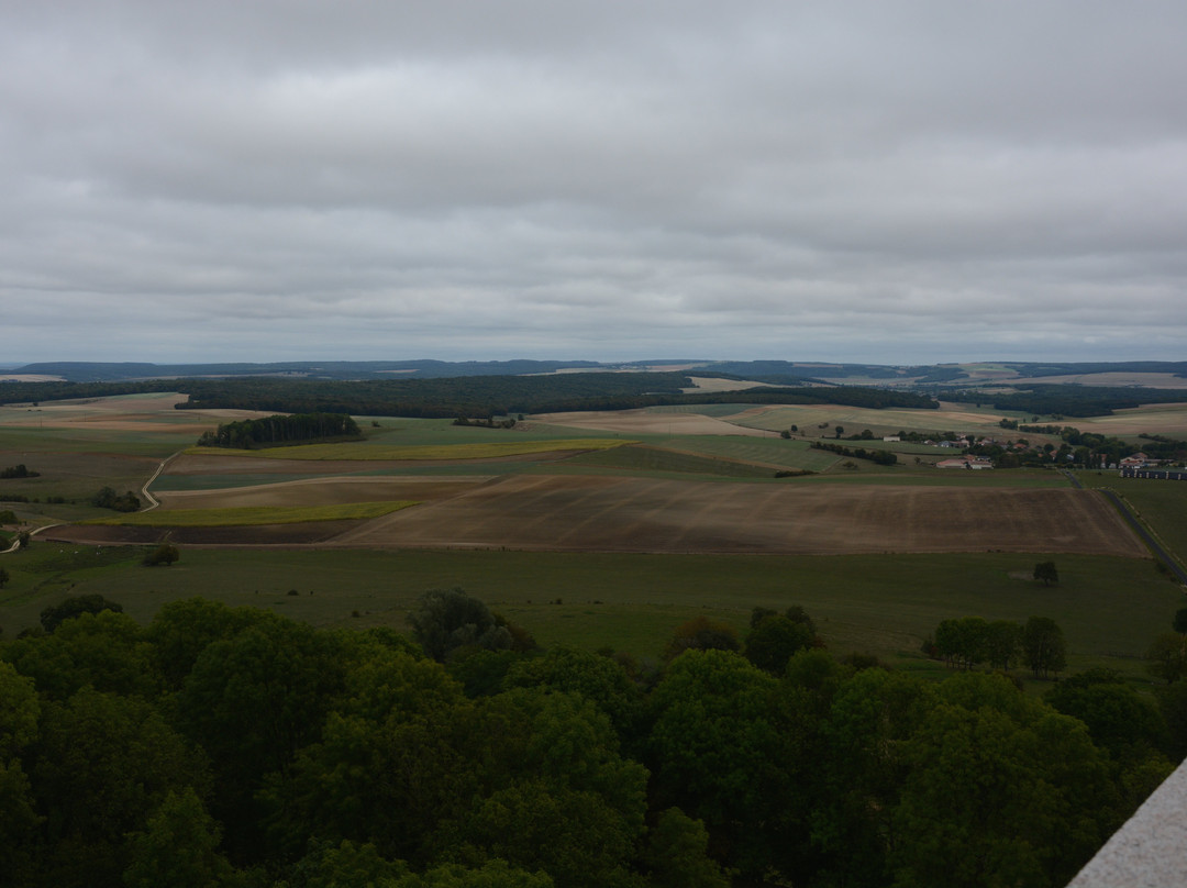 Montfaucon Monument-Montfaucon d'Argonne必去景点