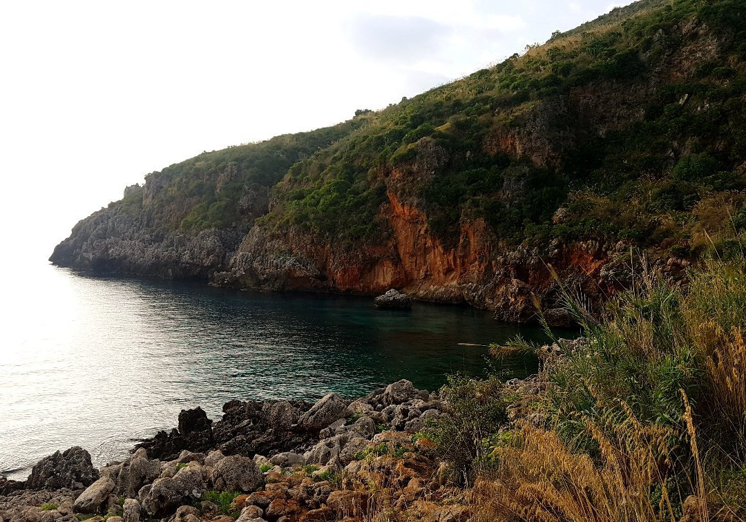 Cala Tonnarella dell'Uzzo-圣维托角必去景点