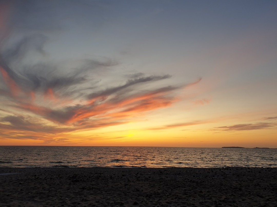 Spiaggia di Marina di Arborea-Arborea必去景点