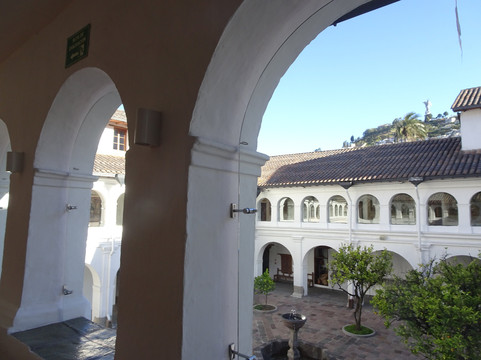 Monasterio de Carmen Alto-基多必去景点