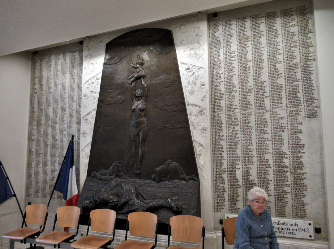 Le Monument aux Morts