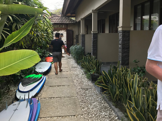 DHM Surf Camp-Kuta必去景点