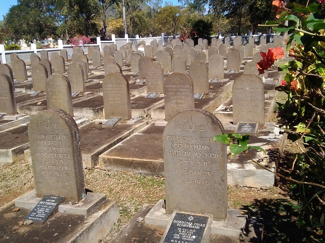 Jewish Detainees Museum and Saint Martin Jewish Cemetery-Bambous必去景点