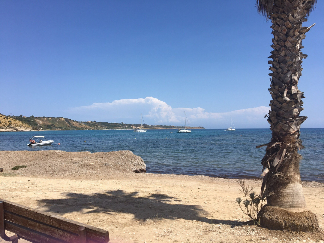 Irini Apartments主图