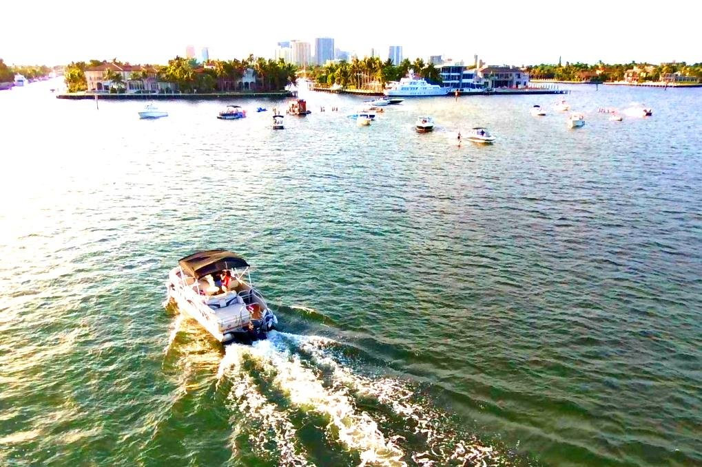 Lauderdale Adventures Boat Rentals-劳德代尔堡必去景点
