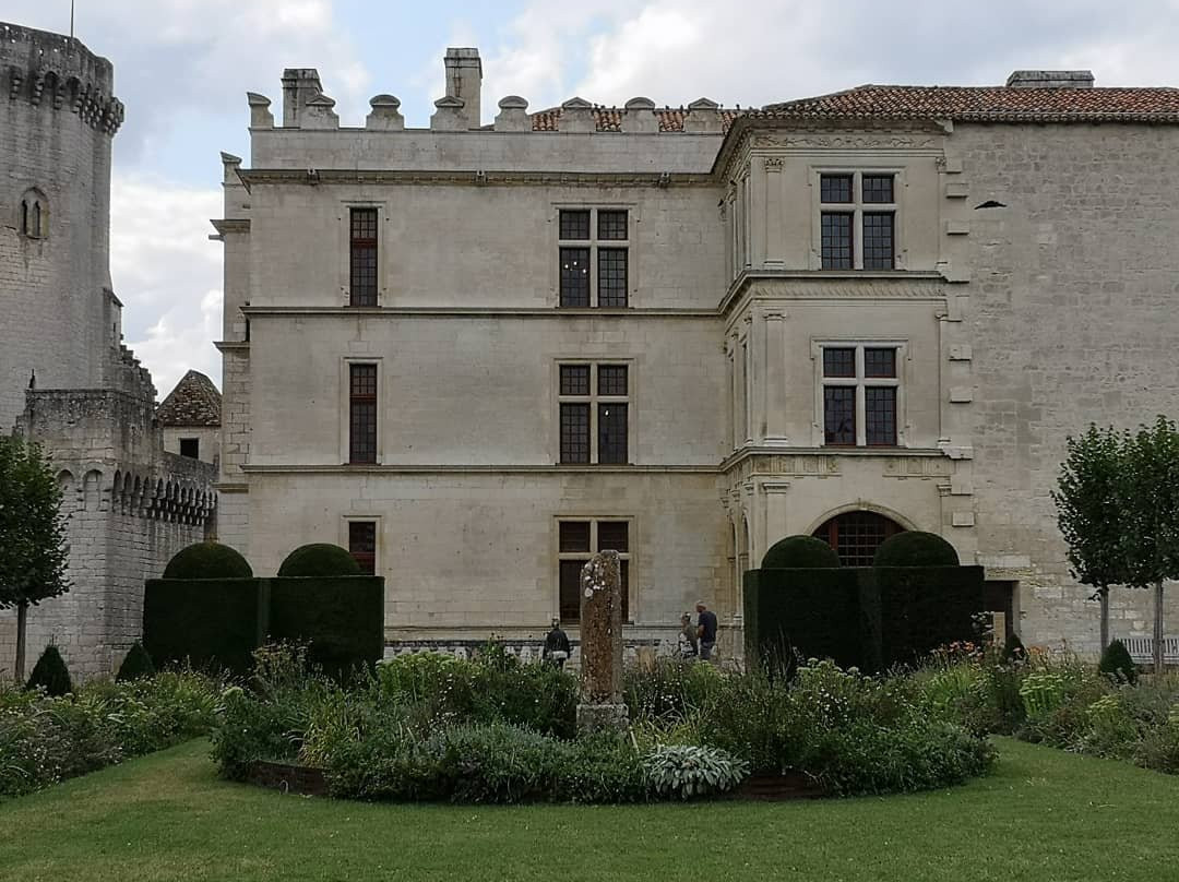 Château de Bourdeilles景点图片