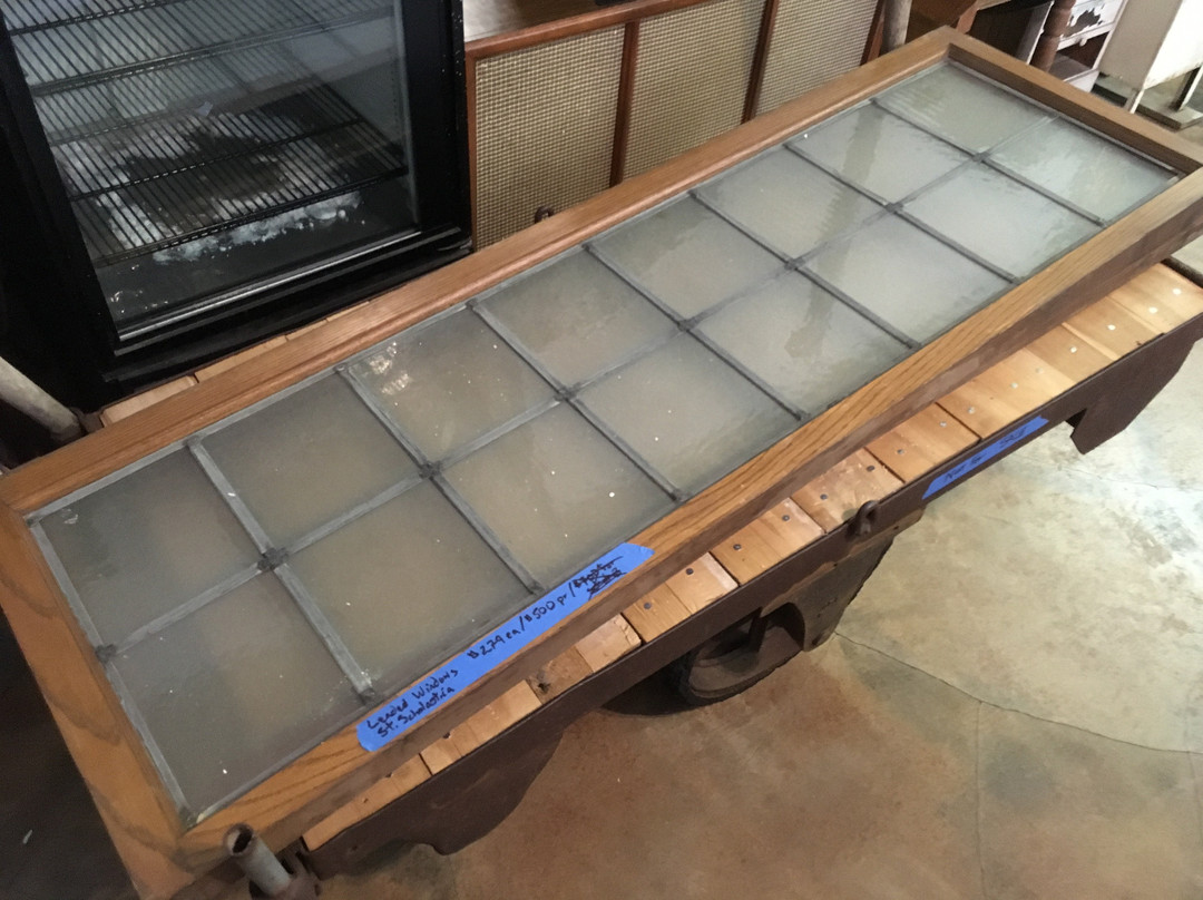 North Shore Architectural Antiques-Two Harbors必去景点