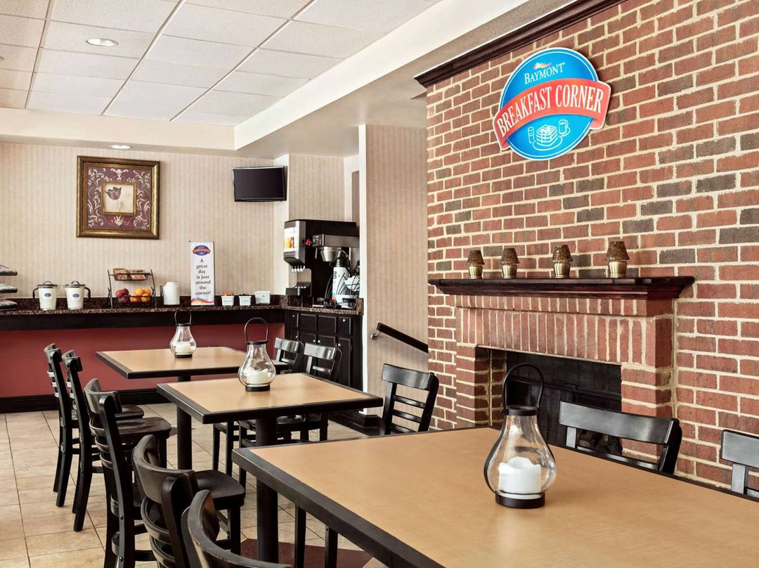 Baymont Inn & Suites Prince George at Fort Lee主图